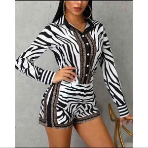 💕Trendy 2 Pcs Animal Print Shorts Set. Very cute.